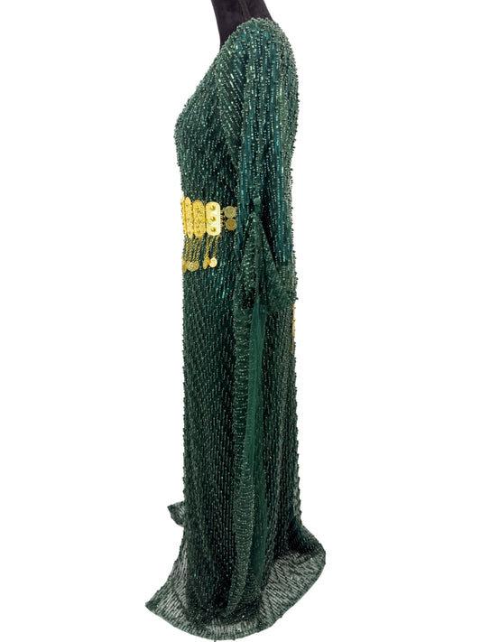 Jilenpiroz Zozan donkergroene Koerdische feestjurk met lange mouwen en gouden riem – zijkant