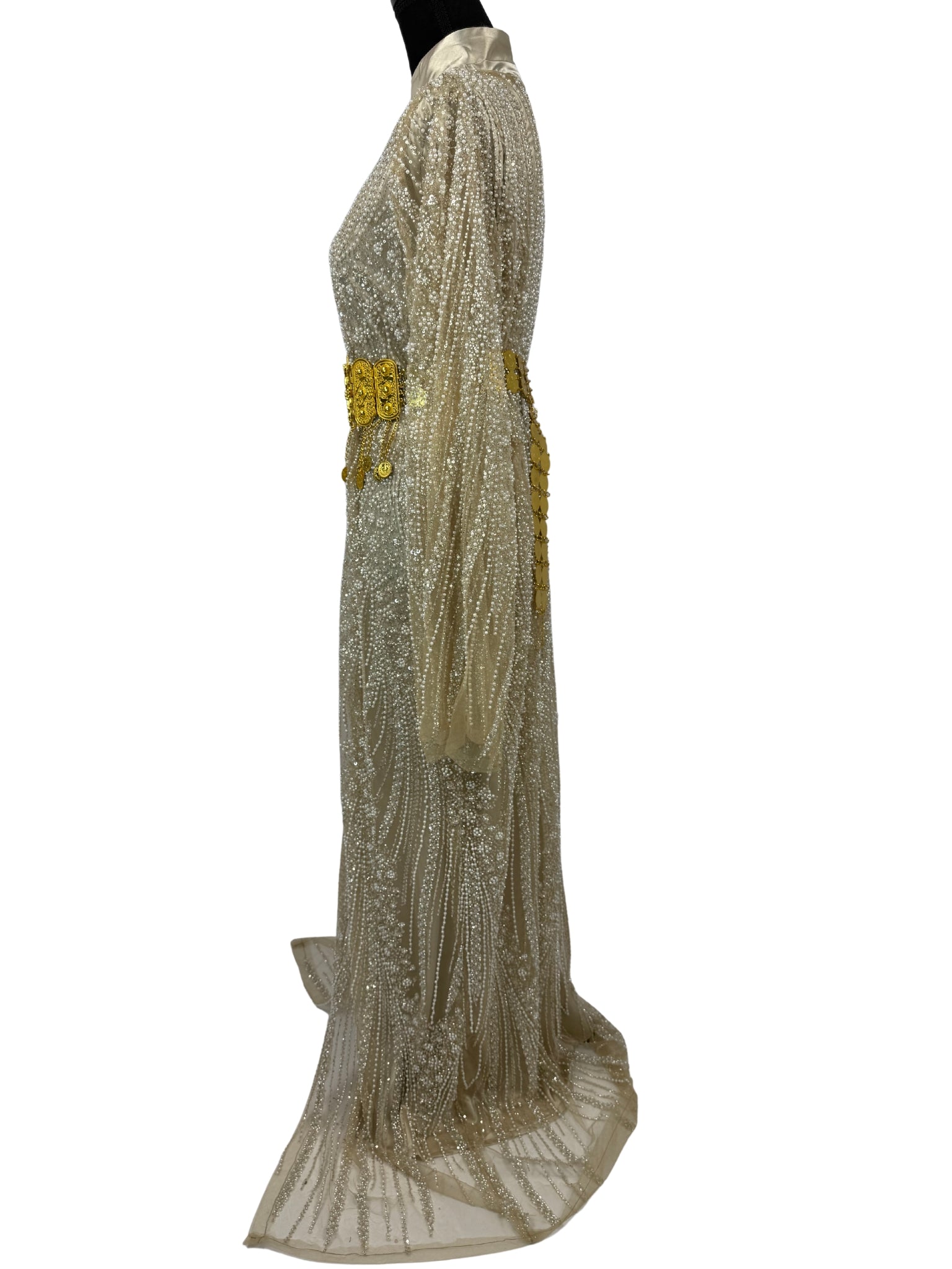 Jilenpiroz Bej beige Koerdische feestjurk met overlay – zijkant