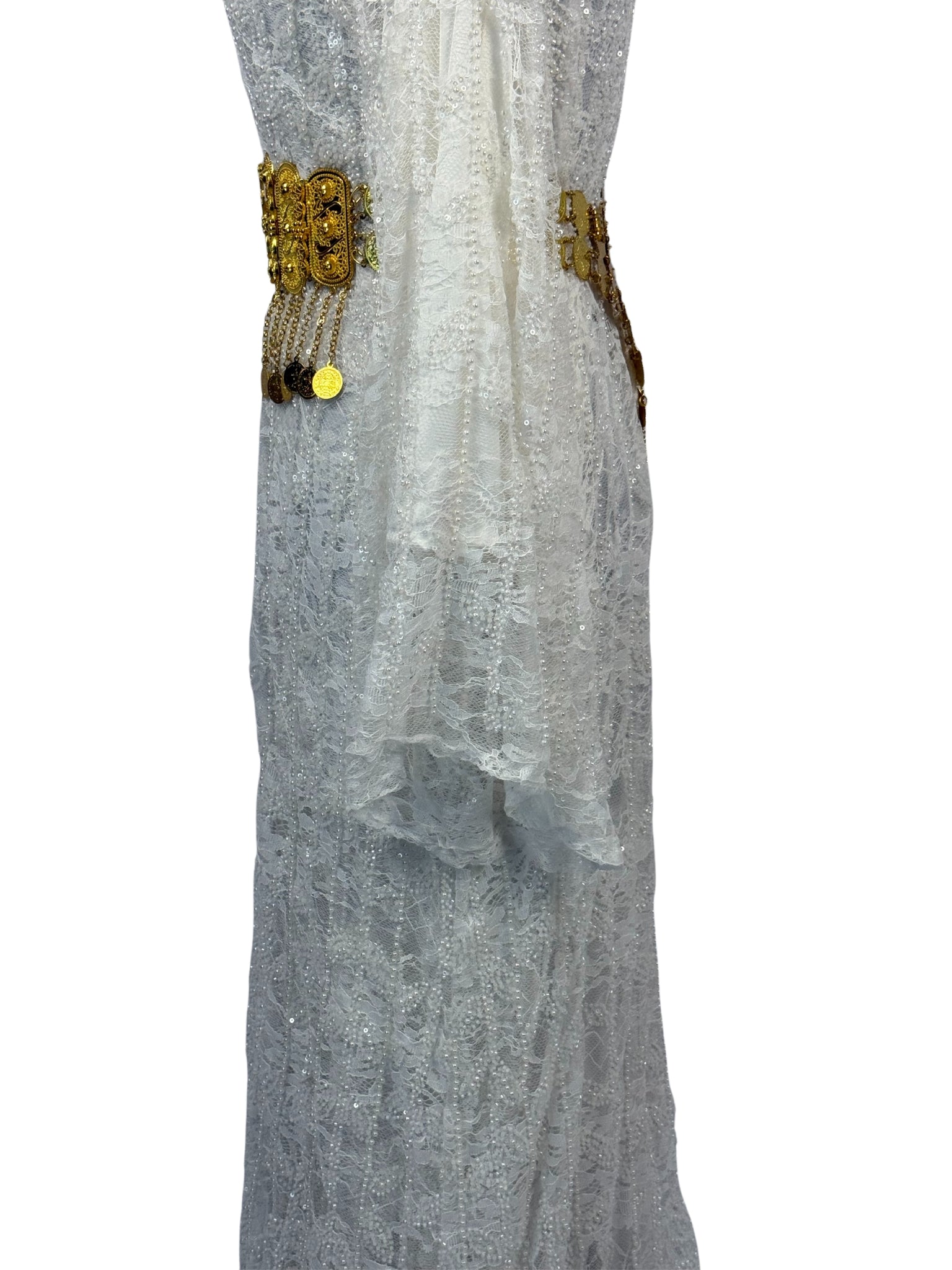 Close-up van ivoorwitte stof met glinsterende details op Jilenpiroz Buke bruidsjurk – detailfoto