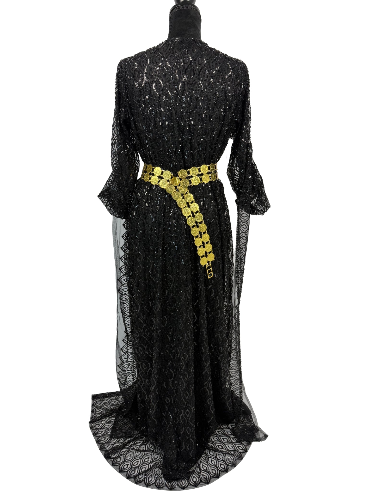 Jilenpiroz Komir zwarte Koerdische feestjurk met sleep – achterkant