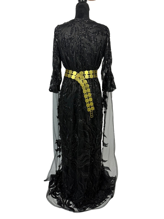 Jilenpiroz Lal zwarte feestjurk met kralen en lange rok/sleep – achterkant