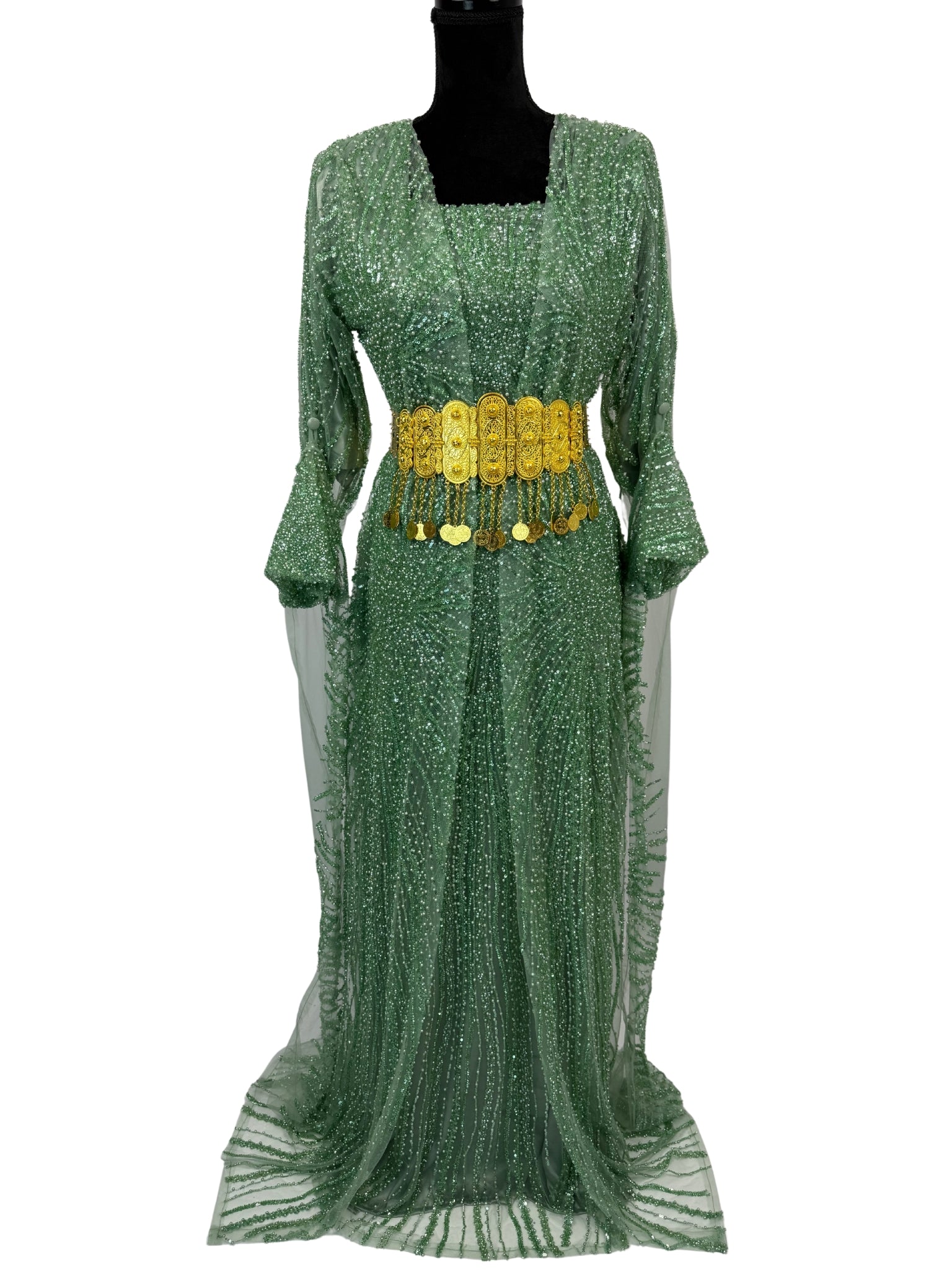 Jilenpiroz Sewz smaragdgroene Koerdische feestjurk met gouden munt-riem – voorkant