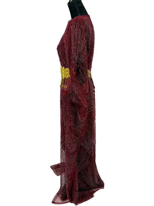 Jilenpiroz Xizil bordeaux Koerdische feestjurk met lange mouwen – zijkant