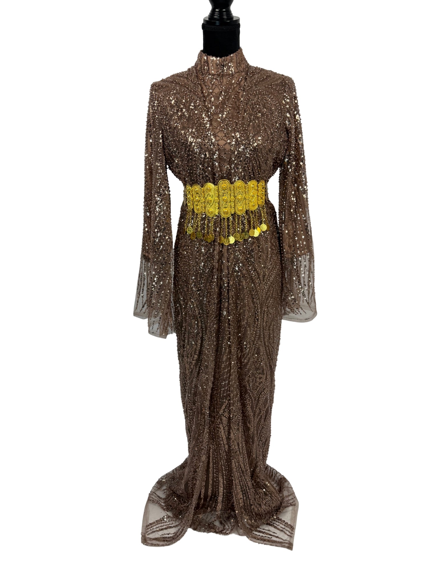 Jilenpiroz Zemin bruine Koerdische jurk met glinsterende kralen – voorkant